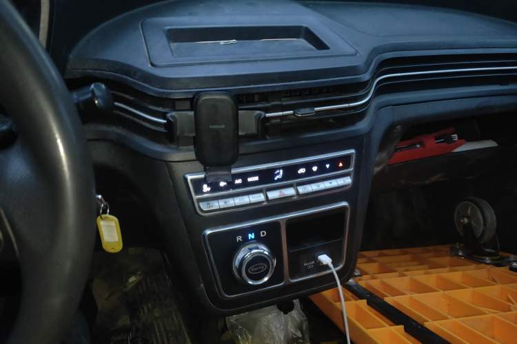 Used Karry Dolphin EV 2021 Upgraded Smart Enjoyment Model Audio And AC Panel