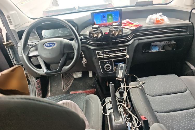 Used Karry Dolphin EV 2021 Upgraded Smart Enjoyment Model Center Console