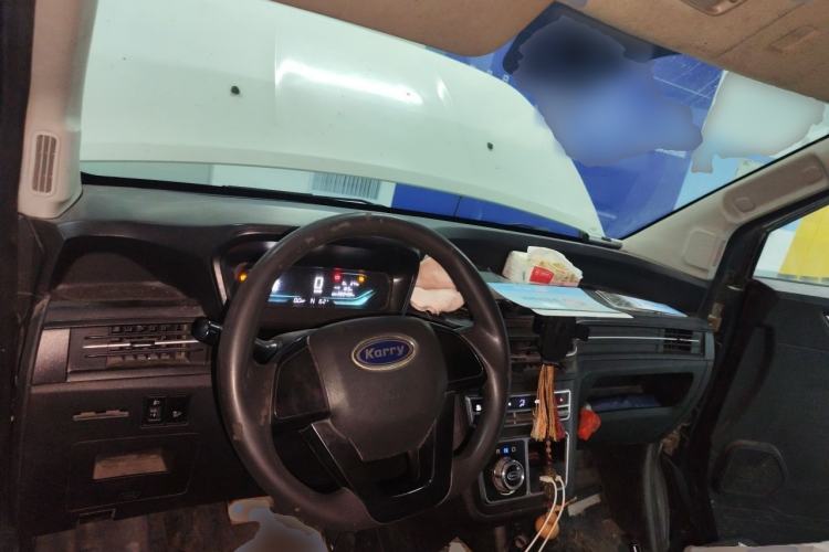 Used Karry Dolphin EV 2021 Upgraded Smart Enjoyment Model Center Console