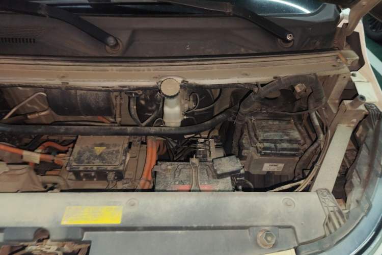 Used Karry Dolphin EV 2021 Upgraded Smart Enjoyment Model Engine Bay Left