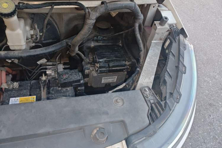 Used Karry Dolphin EV 2021 Upgraded Smart Enjoyment Model Engine Bay Left