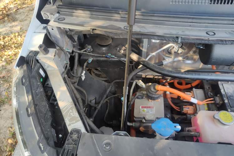 Used Karry Dolphin EV 2021 Upgraded Smart Enjoyment Model Engine Bay Right