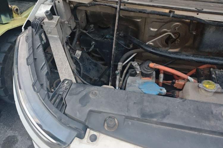 Used Karry Dolphin EV 2021 Upgraded Smart Enjoyment Model Engine Bay Right
