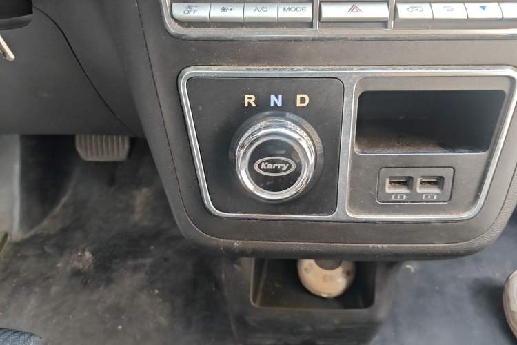 Used Karry Dolphin EV 2021 Upgraded Smart Enjoyment Model Gear Lever
