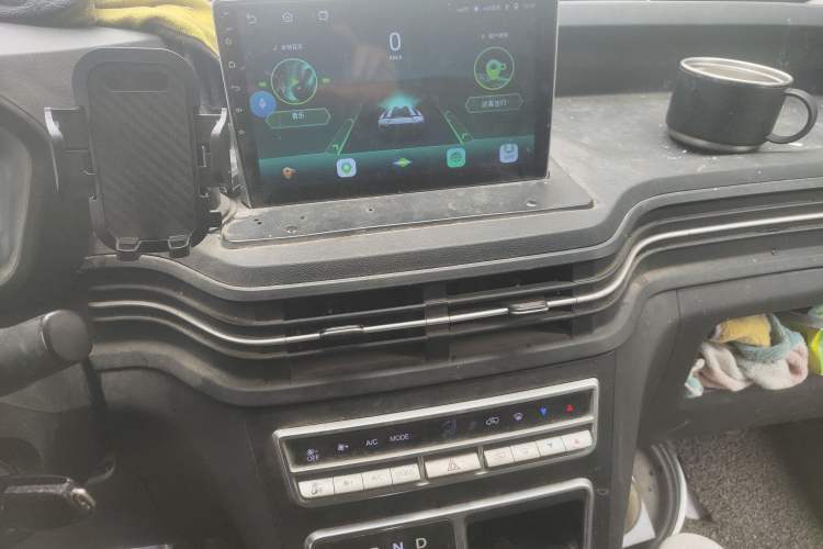 Used Karry Dolphin EV 2022 Smart Edition Audio And AC Panel