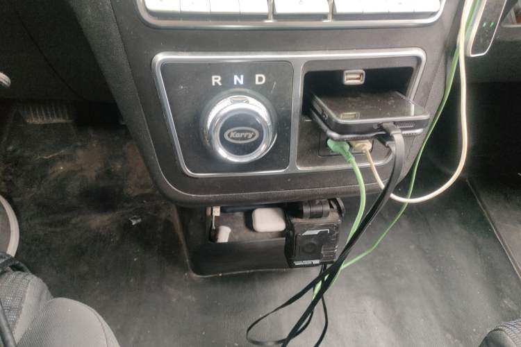 Used Karry Dolphin EV 2022 Smart Edition Gear Lever