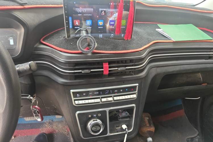 Used Karry Dolphin EV 2023 Wealth Edition Audio And AC Panel