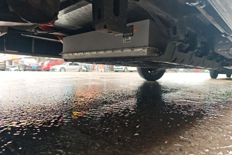 Used Karry Dolphin EV 2023 Wealth Edition Chassis Rear Right