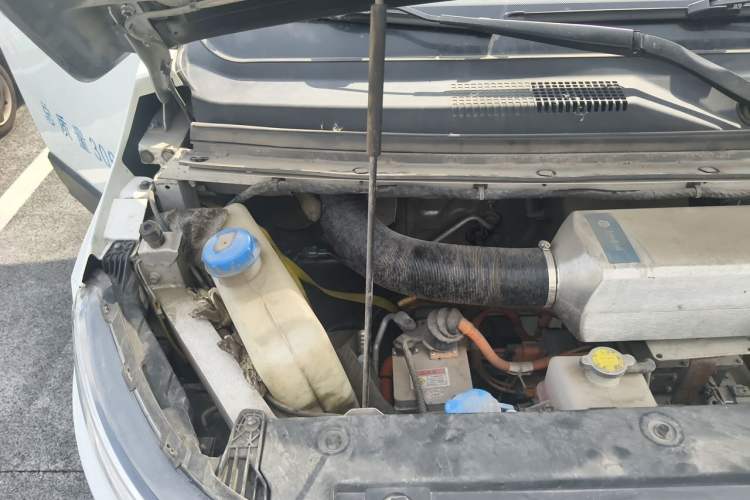 Used Karry Dolphin EV 2023 Wealth Edition Engine Bay Right