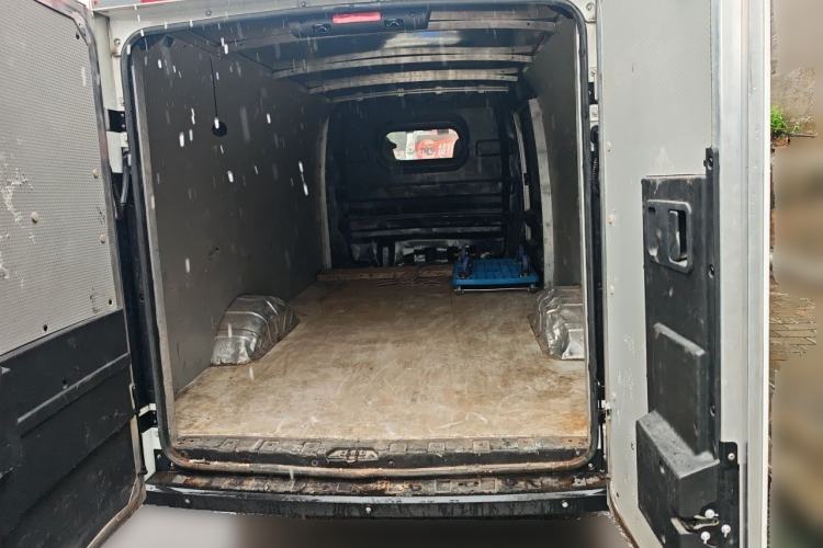 Used Karry Dolphin EV 2023 Wealth Edition Trunk