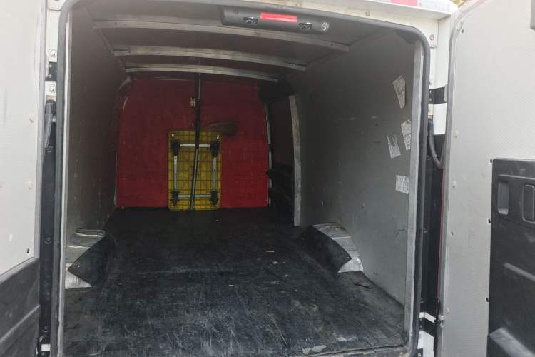 Used Karry Dolphin EV 2023 Wealth Edition Trunk