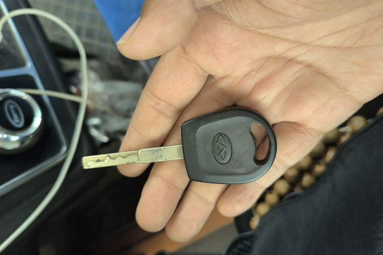 Used Karry Dolphin EV 2023 Wealth Edition Vehicle Key