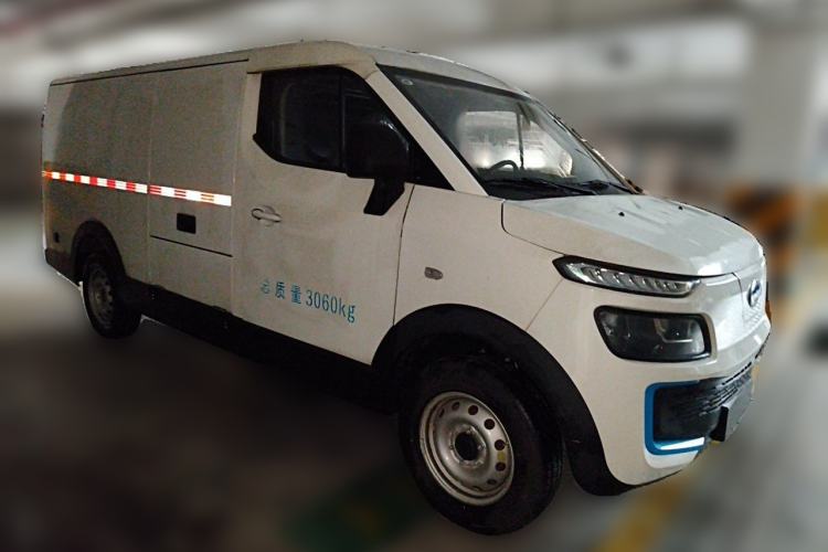 Used Karry Dolphin EV 2025 Economy Version Front Right 45 Deg