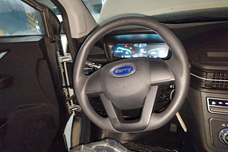 Used Karry Dolphin EV 2025 Economy Version Steering Wheel