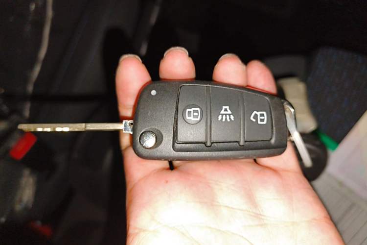 Used Karry Dolphin EV 2025 Economy Version Vehicle Key