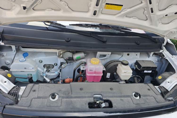 Used Karry Dolphin EV 2026 Model Dolphin K7 310 km Standard Edition Engine Bay