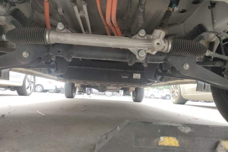 Used Karry Jiangtun 2023 Wide-body Edition AVIC Lithium Battery 38.64 kWh Chassis Front