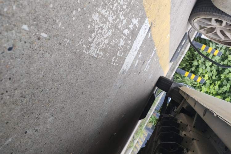 Used Karry Jiangtun 2023 Wide-body Edition AVIC Lithium Battery 38.64 kWh Chassis Rear Left