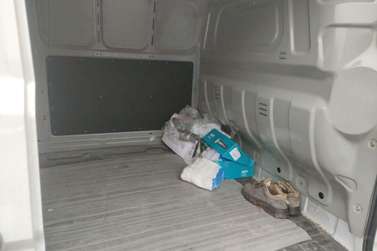 Used Karry Jiangtun 2023 Wide-body Edition AVIC Lithium Battery 38.64 kWh Left Rear Seat