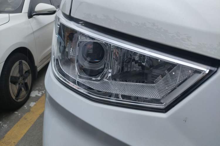 Used Karry Jiangtun 2023 Wide-body Edition AVIC Lithium Battery 38.64 kWh Right Front Headlight