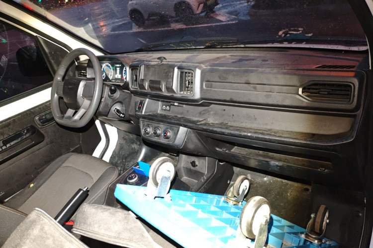 Used Karry Jiangtun 2022 Jiangshun No.1 Ultra-Performance Edition by Guoxuan Hi-Tech Center Console