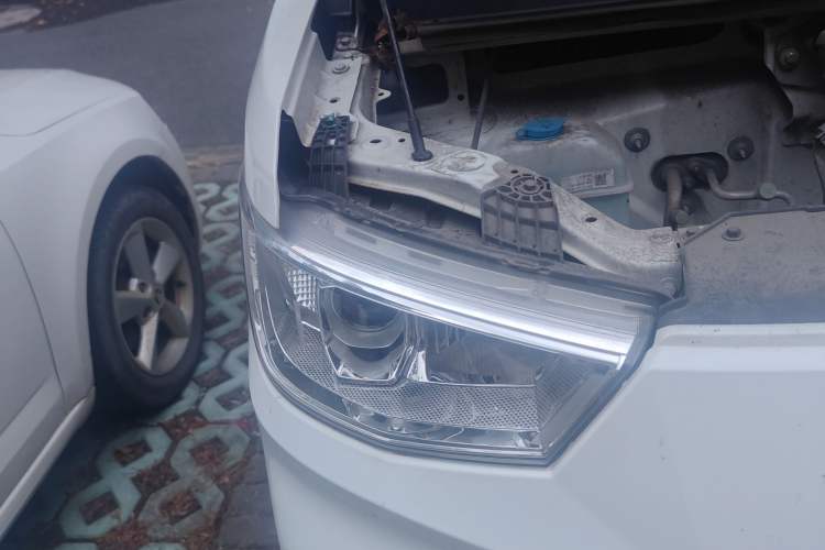 Used Karry Jiangtun 2022 Jiangshun No.1 Ultra-Performance Edition by Guoxuan Hi-Tech Right Front Headlight