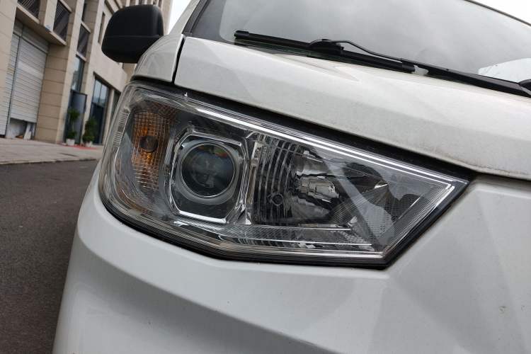 Used Karry Jiangtun 2022 Jiangshun No.1 Ultra-Performance Edition by Guoxuan Hi-Tech Right Front Headlight