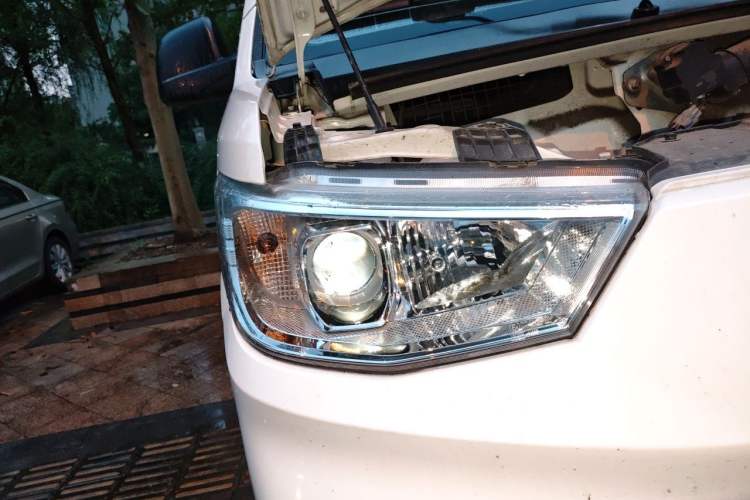 Used Karry Jiangtun 2022 Jiangshun No.1 Ultra-Performance Edition by Guoxuan Hi-Tech Right Front Headlight