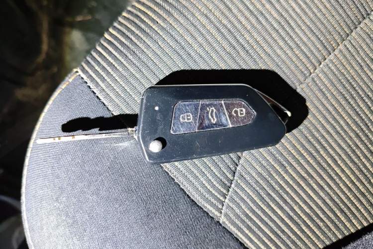 Used Karry Jiangtun 2022 Jiangshun No.1 Ultra-Performance Edition by Guoxuan Hi-Tech Vehicle Key
