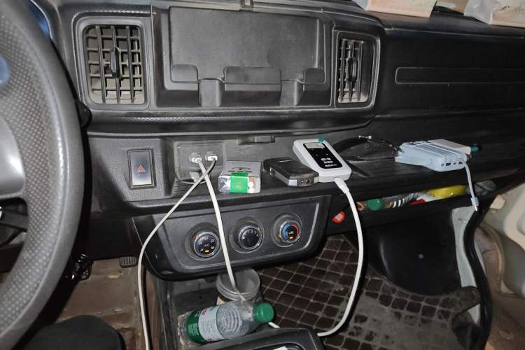 Used Karry Jiangtun 2023 Wide-body Edition AVIC Lithium Battery 38.64 kWh Audio And AC Panel