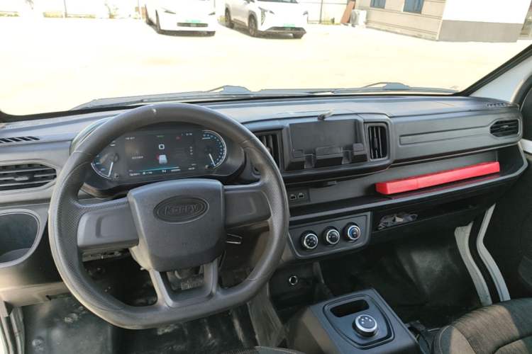 Used Karry Jiangtun 2023 Wide-body Edition AVIC Lithium Battery 38.64 kWh Center Console