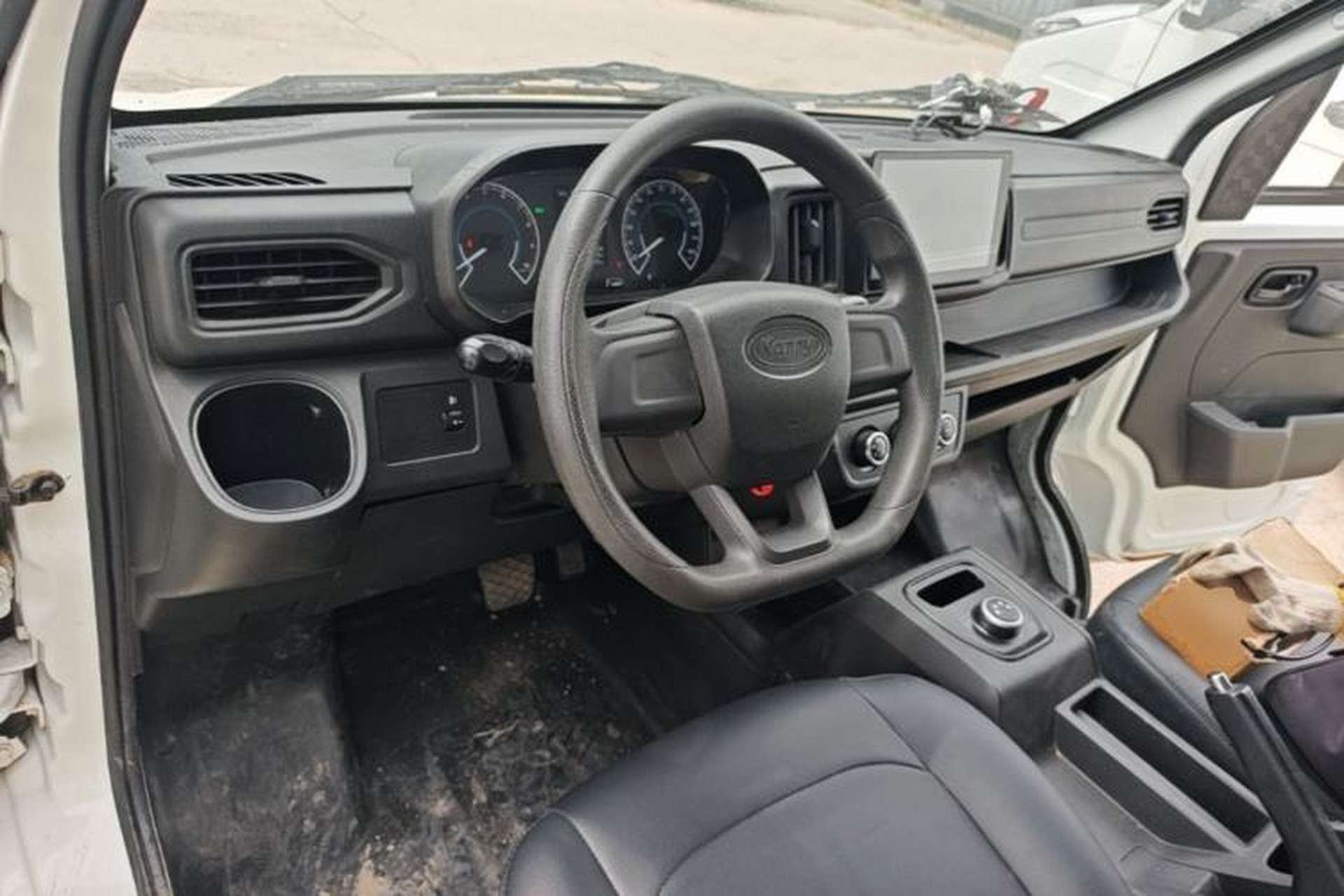 Used Karry Jiangtun 2023 Wide-body Edition Gotion High-Tech 38.7 kWh Center Console