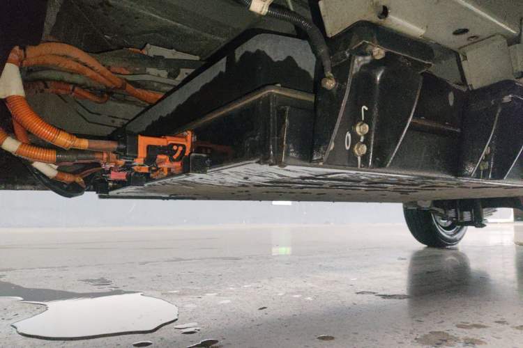 Used Karry Jiangtun 2023 Wide-body Edition Guoxuan Hi-Tech 40.55 kWh Chassis Front Left