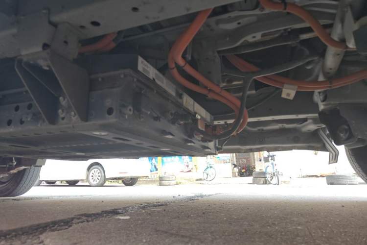 Used Karry Jiangtun 2023 Wide-Range Model CATL 41.86 kWh Chassis Front Right