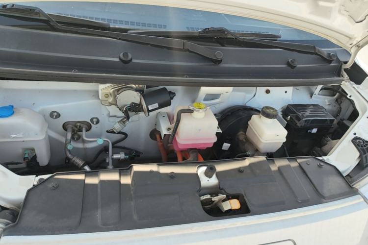 Used Karry Jiangtun 2023 Wide-body Edition AVIC Lithium Battery 38.64 kWh Engine Bay