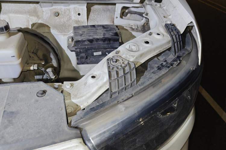 Used Karry Jiangtun 2023 Wide-body Edition AVIC Lithium Battery 38.64 kWh Engine Bay Left