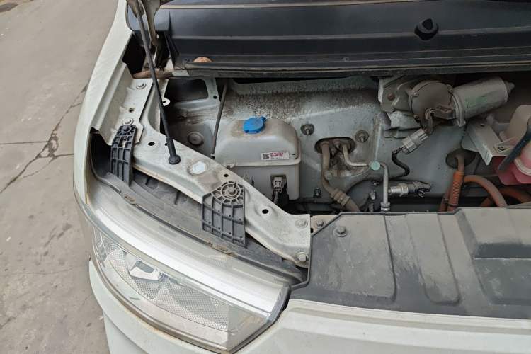 Used Karry Jiangtun 2023 Wide-body Edition AVIC Lithium Battery 38.64 kWh Engine Bay Right
