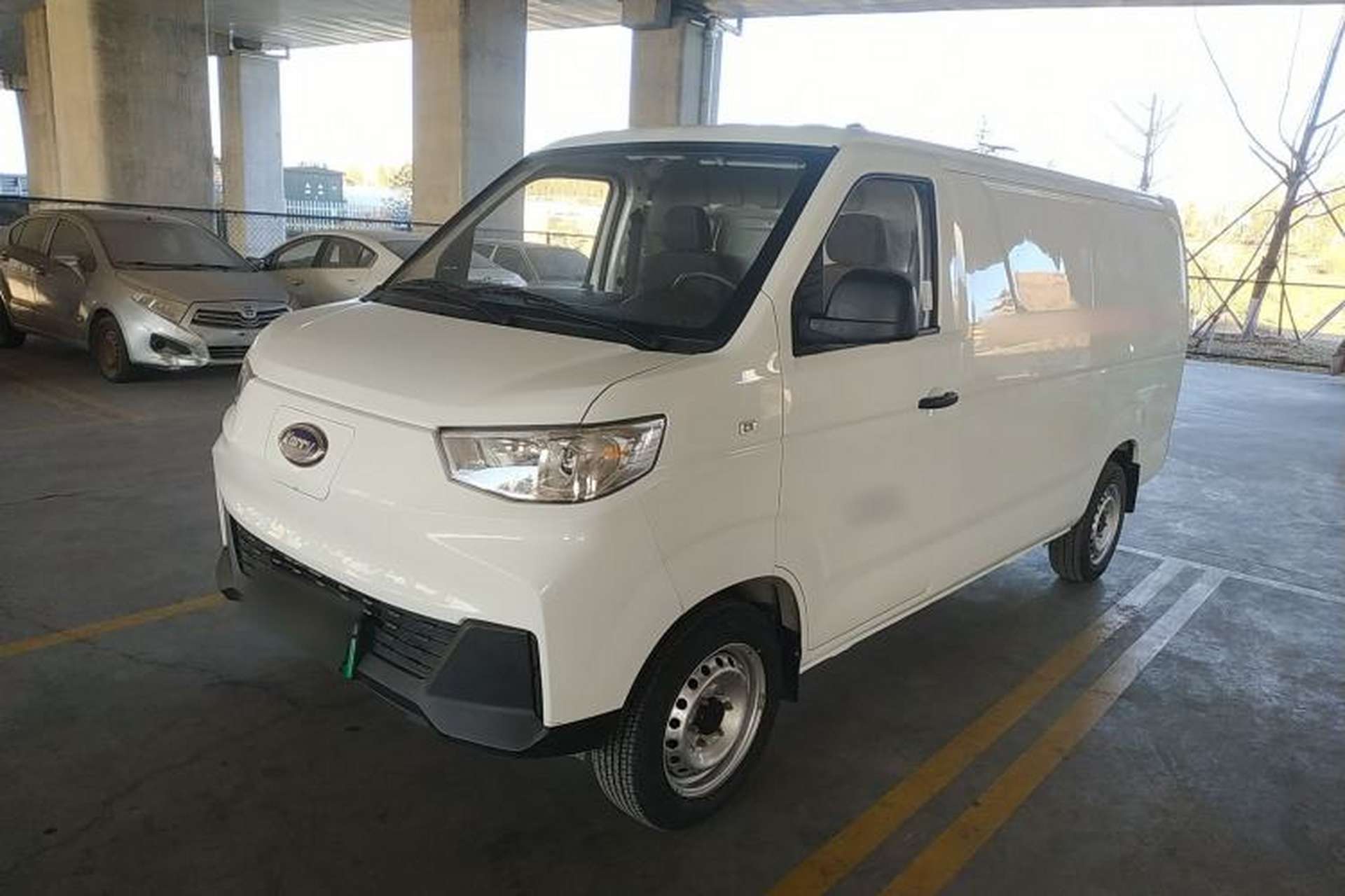 Used Karry Jiangtun 2023 Wide-body Edition Guoxuan Hi-Tech 40.55 kWh Front Left 45 Deg