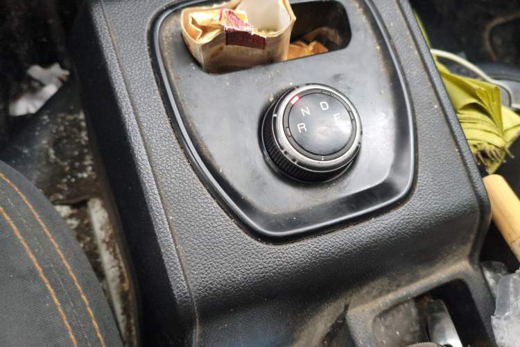Used Karry Jiangtun 2023 Wide-body Edition AVIC Lithium Battery 38.64 kWh Gear Lever