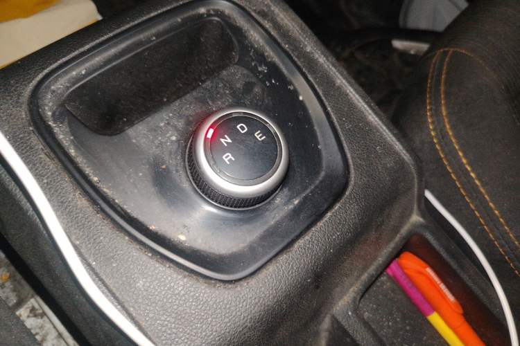 Used Karry Jiangtun 2023 Wide-Heart Edition AVIC Lithium Battery 38.64 kWh Gear Lever
