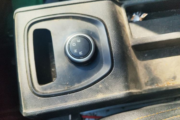 Used Karry Jiangtun 2023 Wide-body Edition AVIC Lithium Battery 38.64 kWh Gear Lever