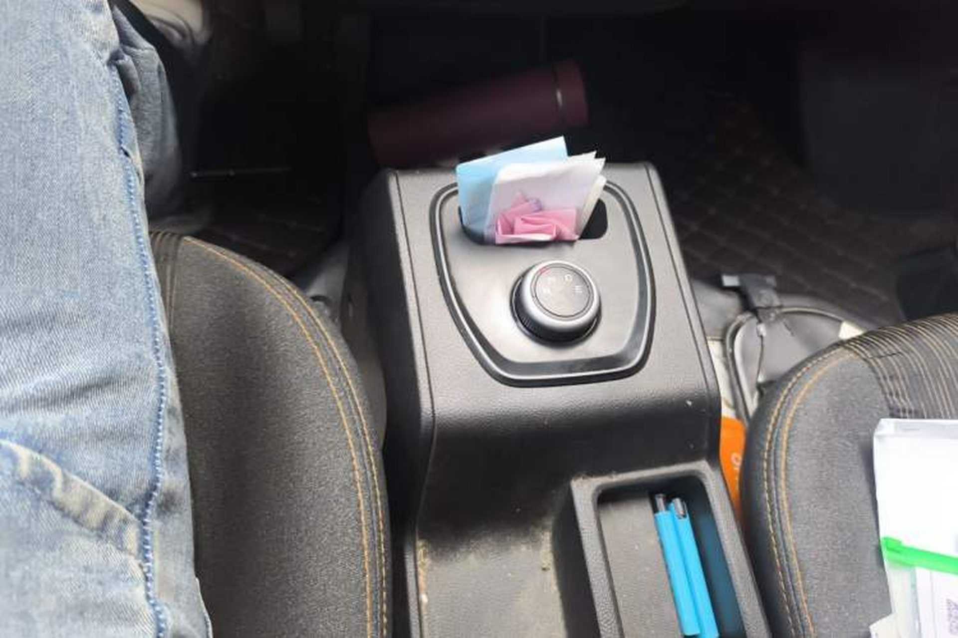 Used Karry Jiangtun 2023 Wide-body Edition AVIC Lithium Battery 38.64 kWh Gear Lever
