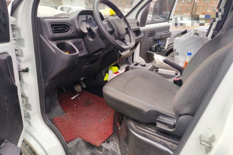 Used Karry Jiangtun 2023 Wide-body Edition AVIC Lithium Battery 38.64 kWh Interior 3