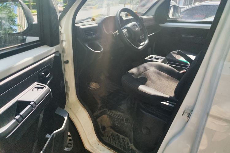 Used Karry Jiangtun 2023 Wide-body Edition AVIC Lithium Battery 38.64 kWh Interior 3