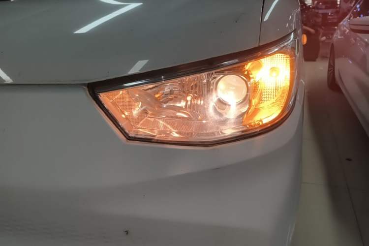 Used Karry Jiangtun 2023 Wide-body Edition Gotion High-Tech 38.7 kWh Left Front Headlight