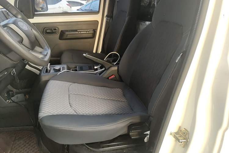 Used Karry Jiangtun 2023 Wide-Heart Edition Guoxuan Hi-Tech 38.7 kWh Left Front Seat