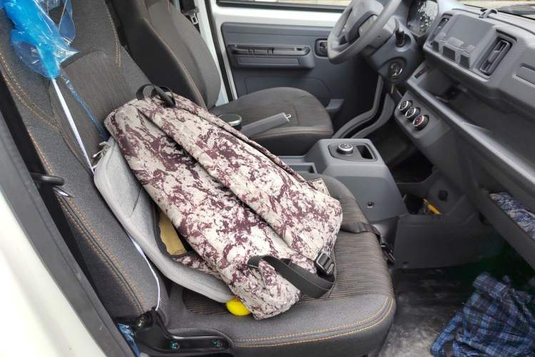 Used Karry Jiangtun 2023 Wide-body Edition AVIC Lithium Battery 38.64 kWh Left Rear Seat