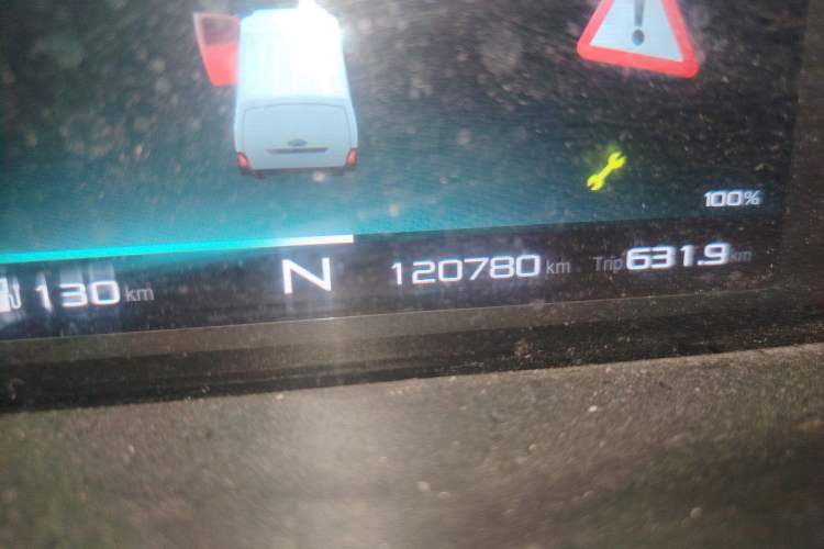 Used Karry Jiangtun 2023 Wide-Heart Edition AVIC Lithium Battery 38.64 kWh Odometer Close Up