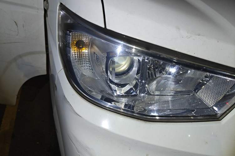 Used Karry Jiangtun 2023 Wide-body Edition AVIC Lithium Battery 38.64 kWh Right Front Headlight