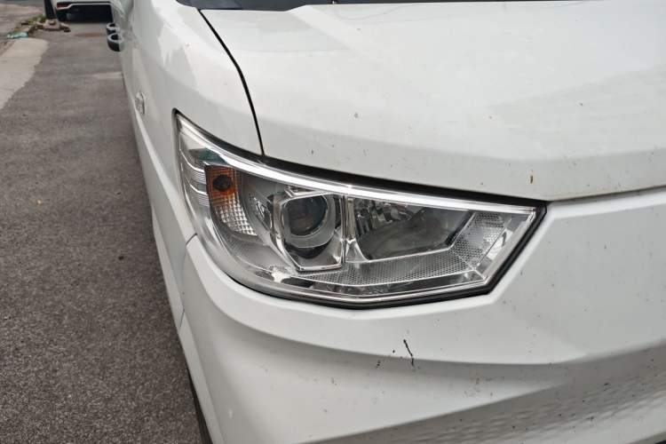 Used Karry Jiangtun 2023 Wide-body Edition Guoxuan Hi-Tech 40.55 kWh Right Front Headlight